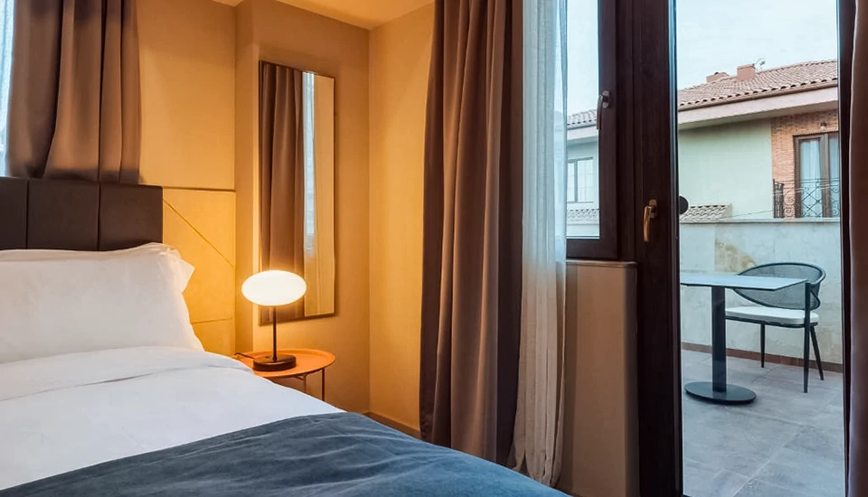 هتل ریکاردز کینگ تامار تفلیس